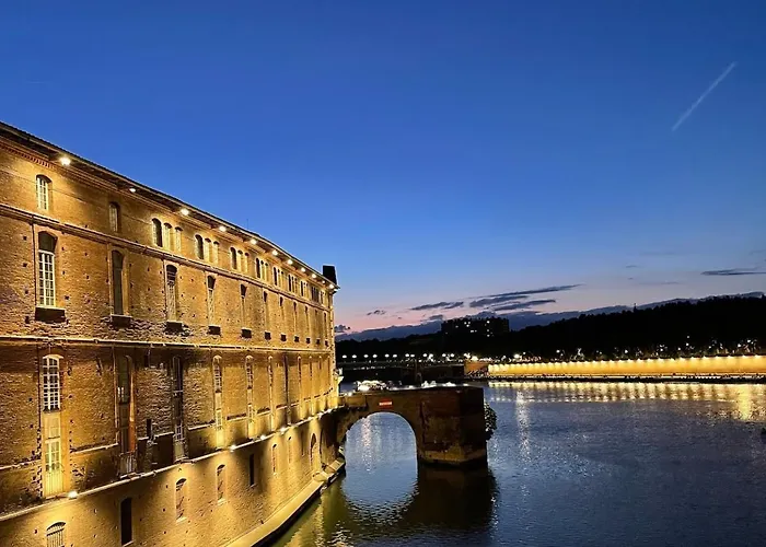 T2 Au Coeur Du Quartier Saint-cyprien A トゥールーズ